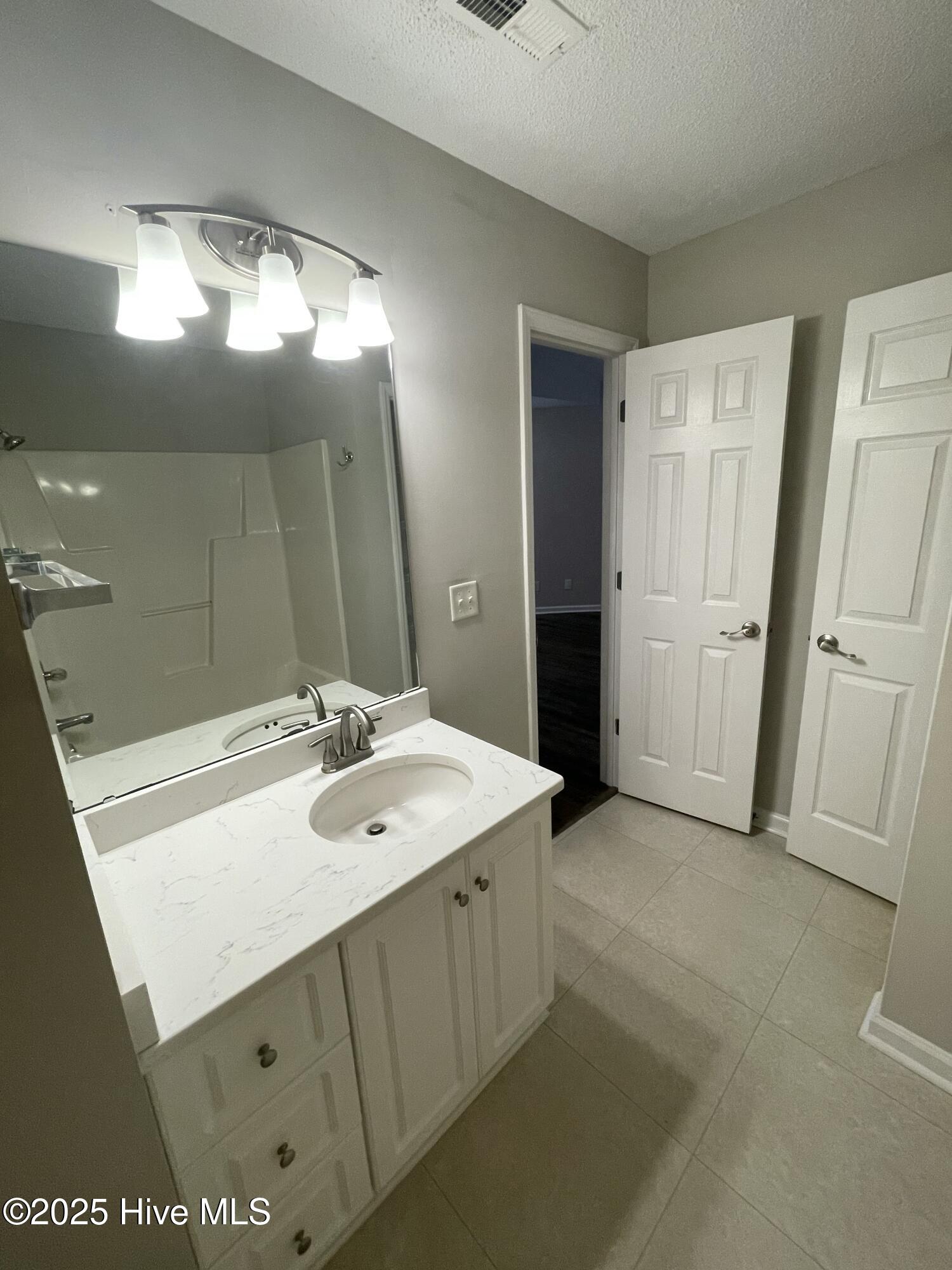 2597 Thackery Road, Unit E Greenville, NC 27858 - Photo 18 of 25 IMG_5894