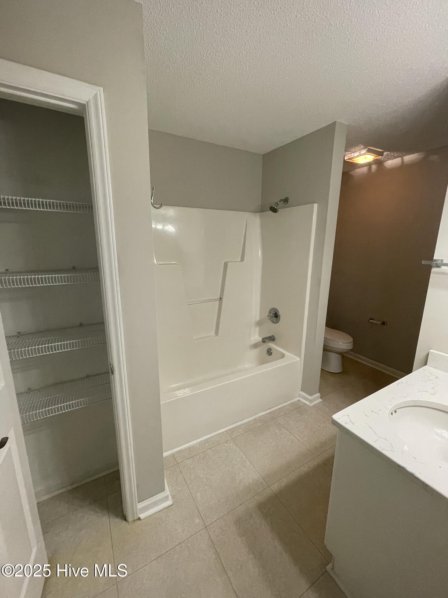 2597 Thackery Road, Unit E Greenville, NC 27858 - Photo 19 of 25 IMG_5893