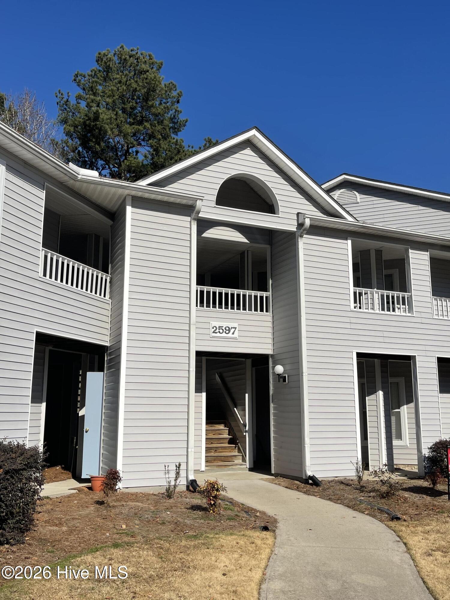 2597 Thackery Road, Unit E Greenville, NC 27858 - Photo 2 of 25 IMG_6708
