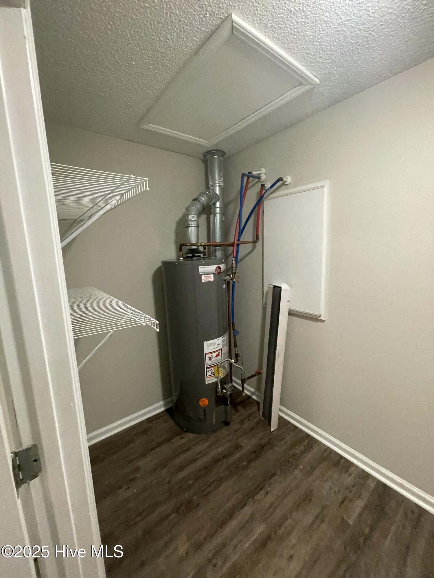 2597 Thackery Road, Unit E Greenville, NC 27858 - Photo 22 of 25 IMG_5888