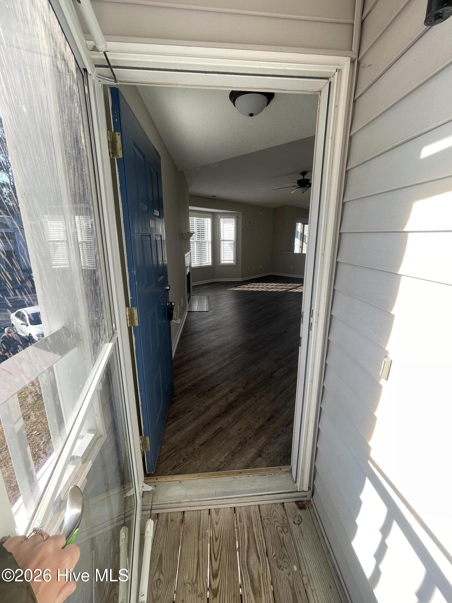 2597 Thackery Road, Unit E Greenville, NC 27858 - Photo 4 of 25 IMG_6706