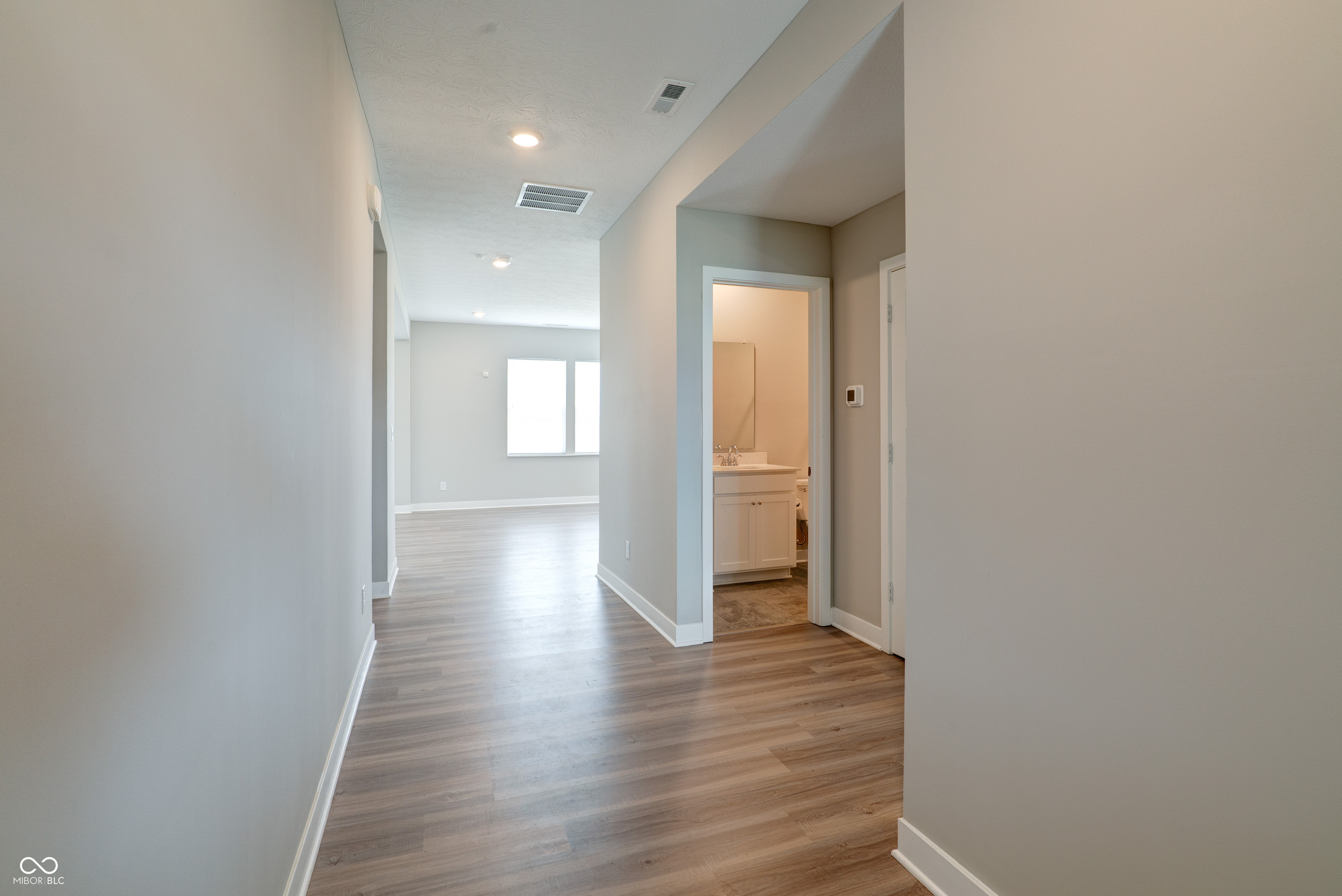 8626 Jeff Circle Brownsburg, IN 46112 - Photo 3 of 43