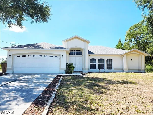 $2,200 | 5301 Banning Street, Lehigh Acres, FL 33971