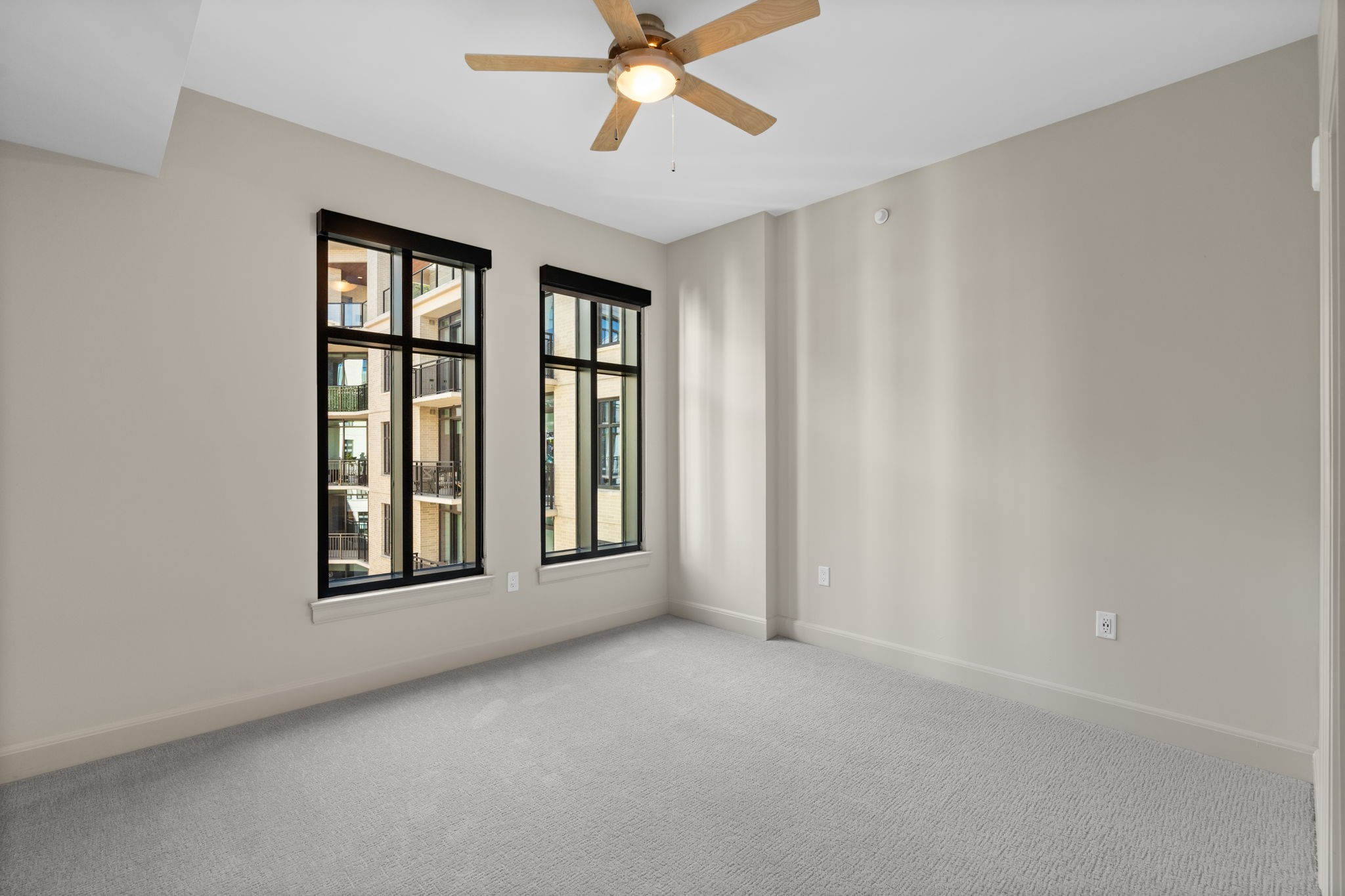 2511 Willowick Road, Unit 651 Houston, TX 77027 - Photo 12 of 45