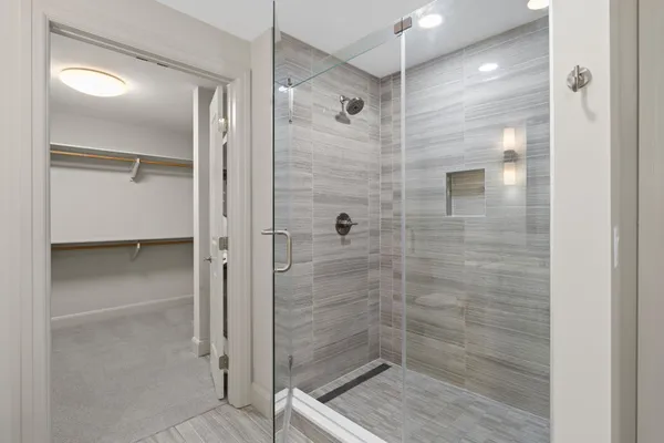 $2,724 | 2511 Willowick Road, Unit 651, Houston, TX 77027