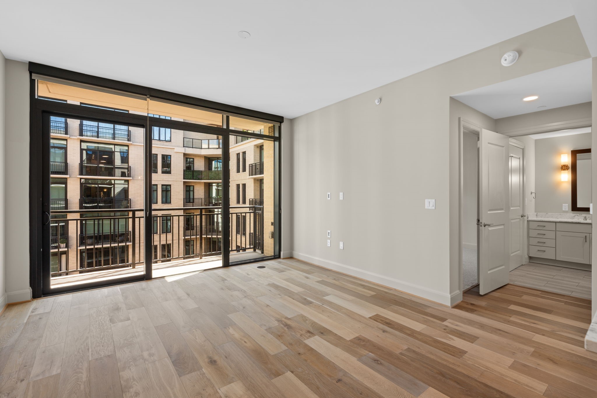 2511 Willowick Road, Unit 651 Houston, TX 77027 - Photo 2 of 45