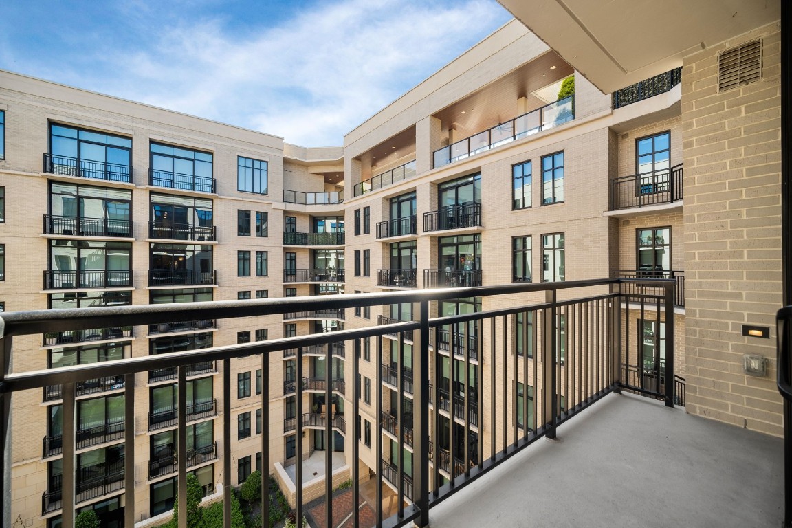 2511 Willowick Road, Unit 451 Houston, TX 77027 - Photo 21 of 45