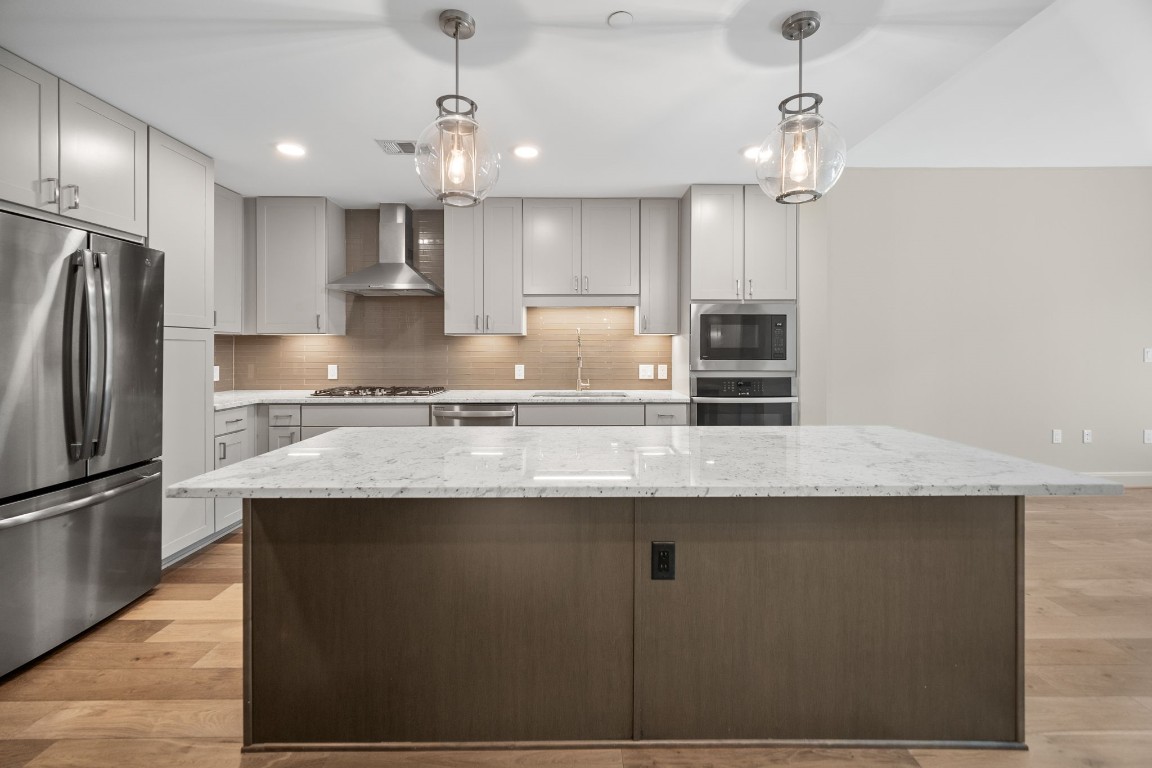 2511 Willowick Road, Unit 451 Houston, TX 77027 - Photo 4 of 45