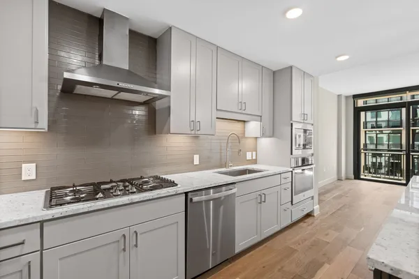 $2,724 | 2511 Willowick Road, Unit 651, Houston, TX 77027