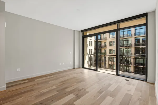 $2,724 | 2511 Willowick Road, Unit 651, Houston, TX 77027