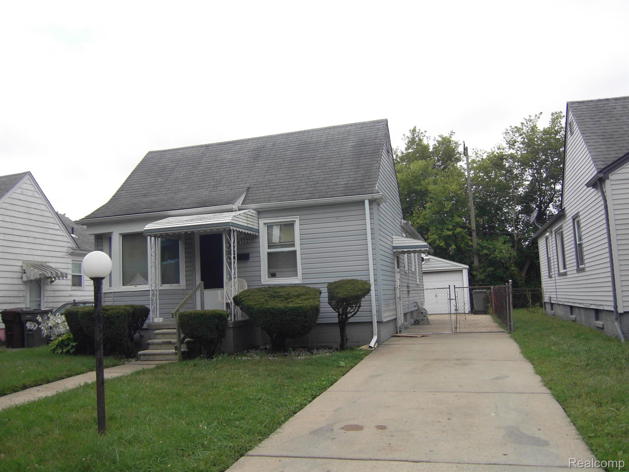4122 Moore Street Inkster, MI 48141 - Photo 3 of 19