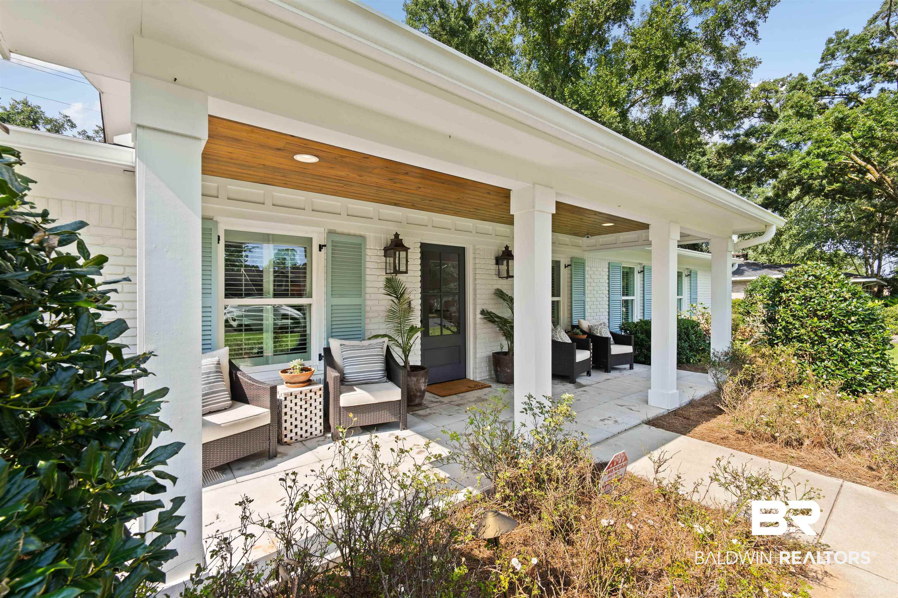 3808 Claridge Road North Mobile, AL 36608 - Photo 4 of 43 Exterior space with a porch