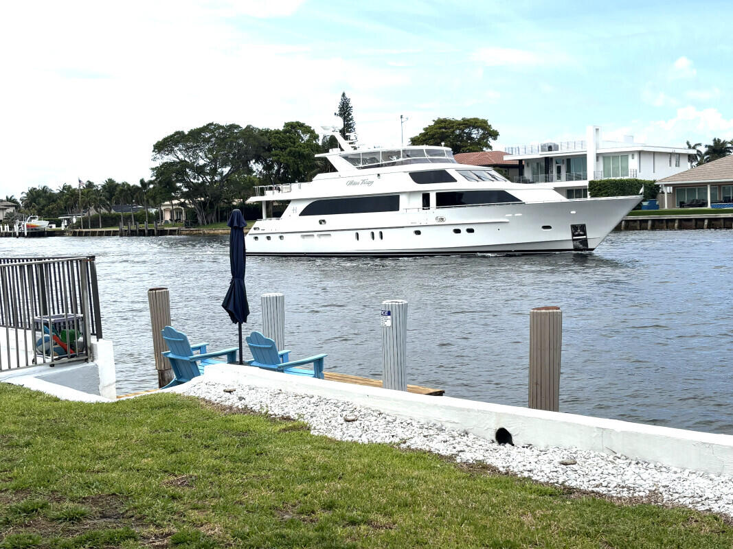 615 South Riverside Drive, Unit 5 Pompano Beach, FL 33062 - Photo 3 of 13 2