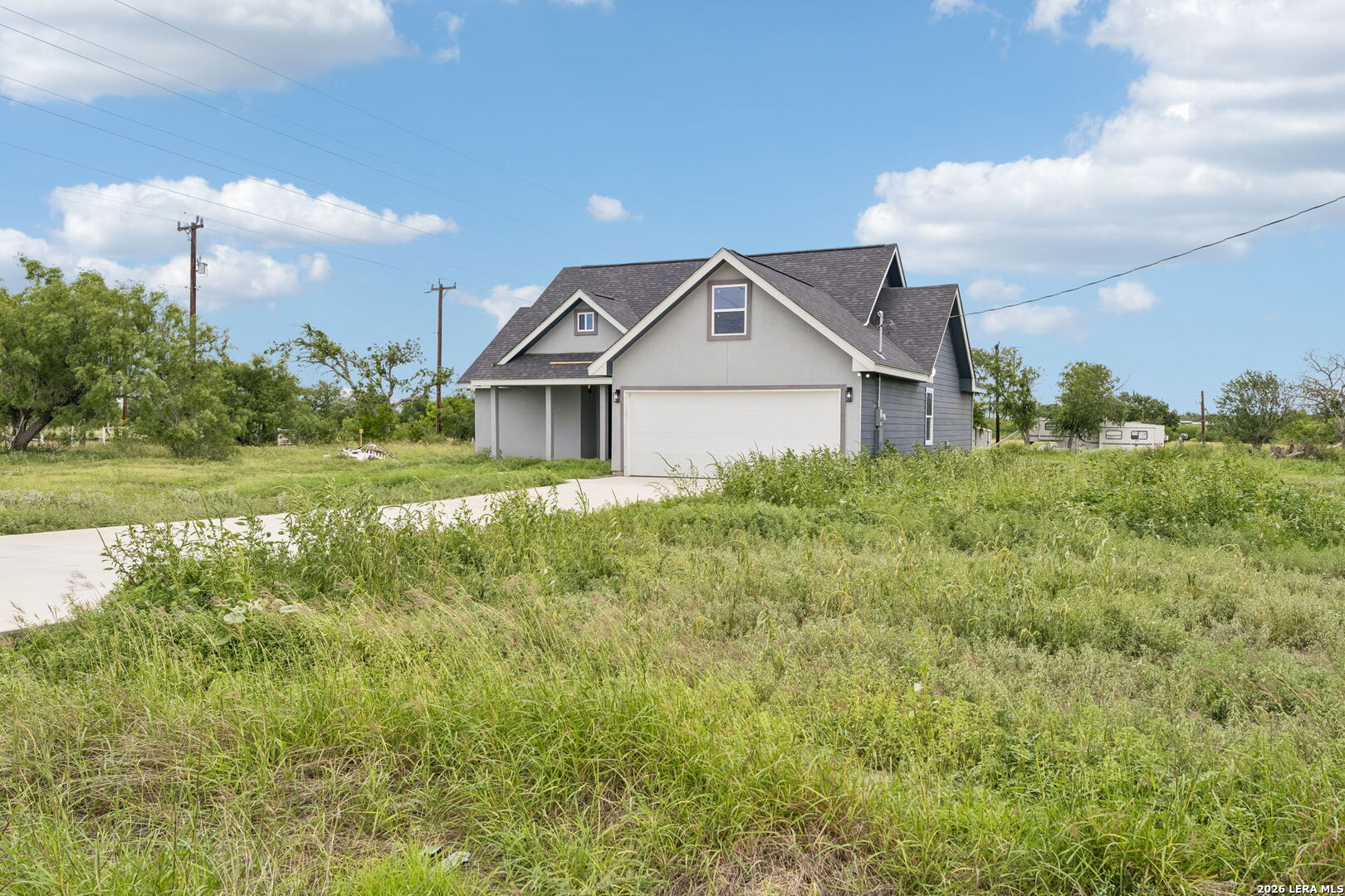 123 Ranchero Natalia, TX 78059 - Photo 7 of 46
