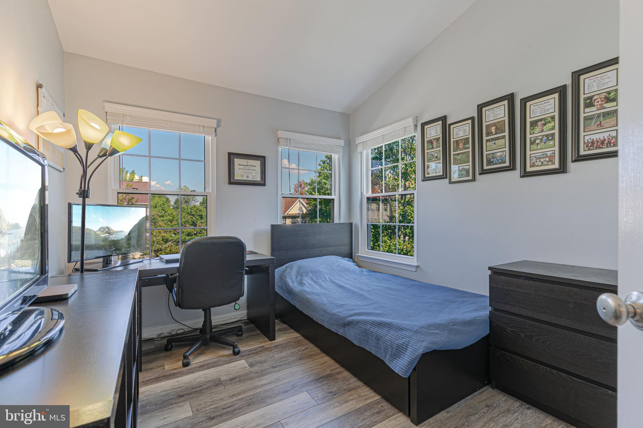 14813 Edman Road Centreville, VA 20121 - Photo 24 of 32 Bedroom 2 on Upper Level