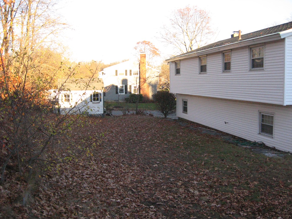 53 Windward Road Lowell, MA 01852 - Photo 4 of 19 Gallery Image 4