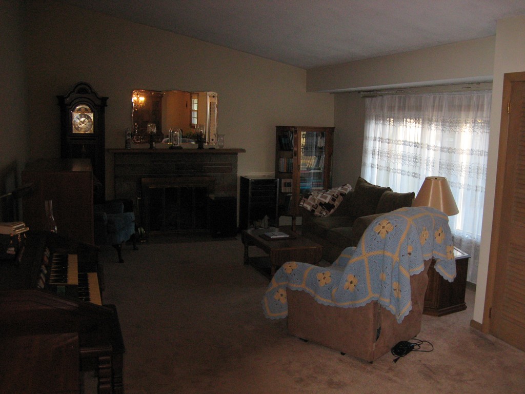 53 Windward Road Lowell, MA 01852 - Photo 6 of 19 Gallery Image 6
