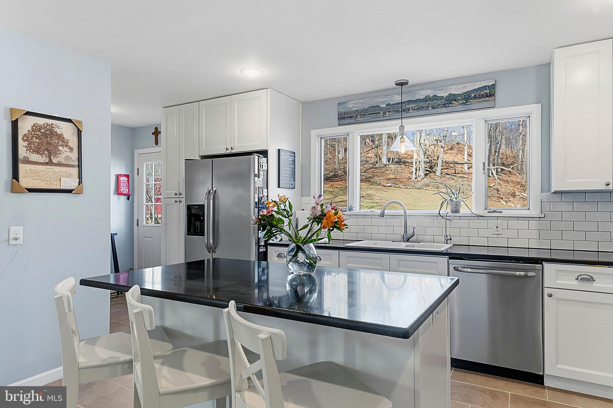 72 Poor Farm Road Pennington, NJ 08534 - Photo 6 of 28 Gallery Image 6