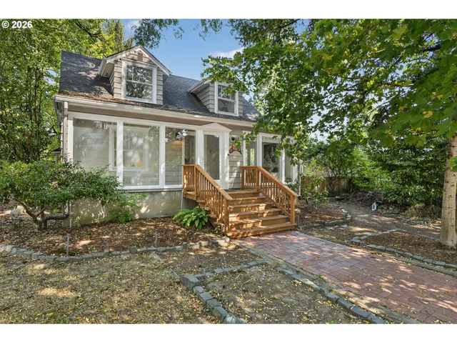 $799,900 | 7385 Southwest Alden Street, Portland, OR 97223