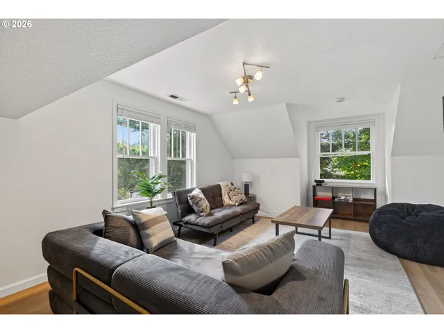 $799,900 | 7385 Southwest Alden Street, Portland, OR 97223