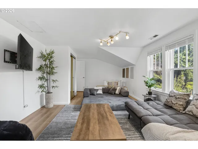 $799,900 | 7385 Southwest Alden Street, Portland, OR 97223