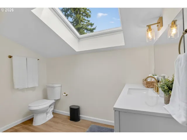 $799,900 | 7385 Southwest Alden Street, Portland, OR 97223