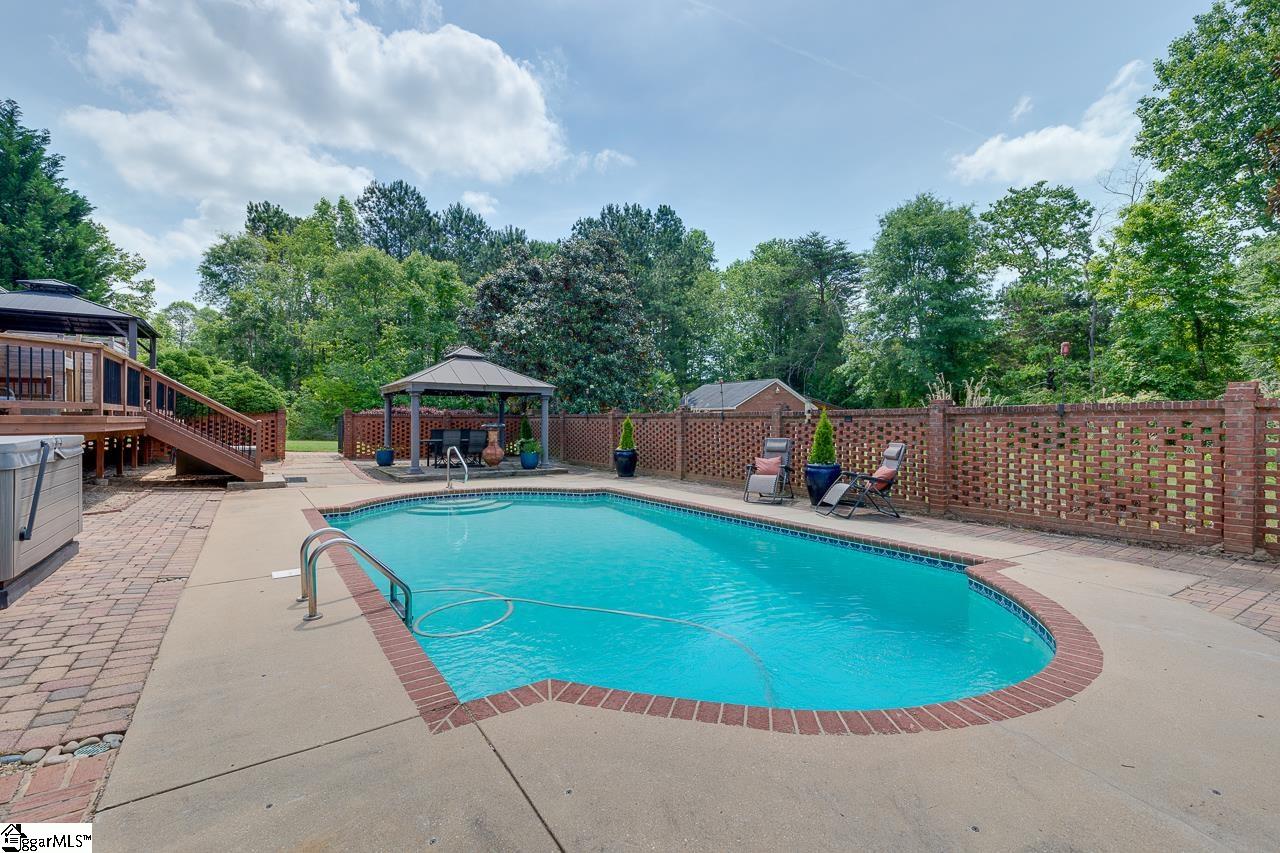 301 Sammons Road Taylors, SC 29687 - Photo 3 of 36 Gallery Image 3