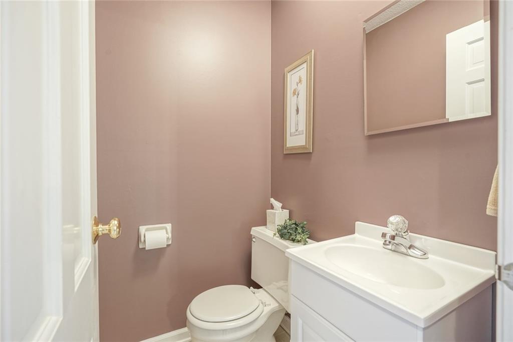6310 Cromwell Road Indianapolis, IN 46250 - Photo 3 of 18 Gallery Image 3