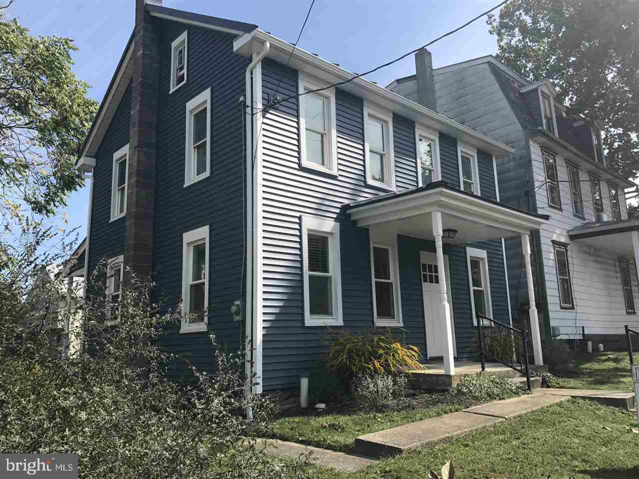 832 Lawn Road Palmyra, PA 17078 - Photo 2 of 20 Gallery Image 2