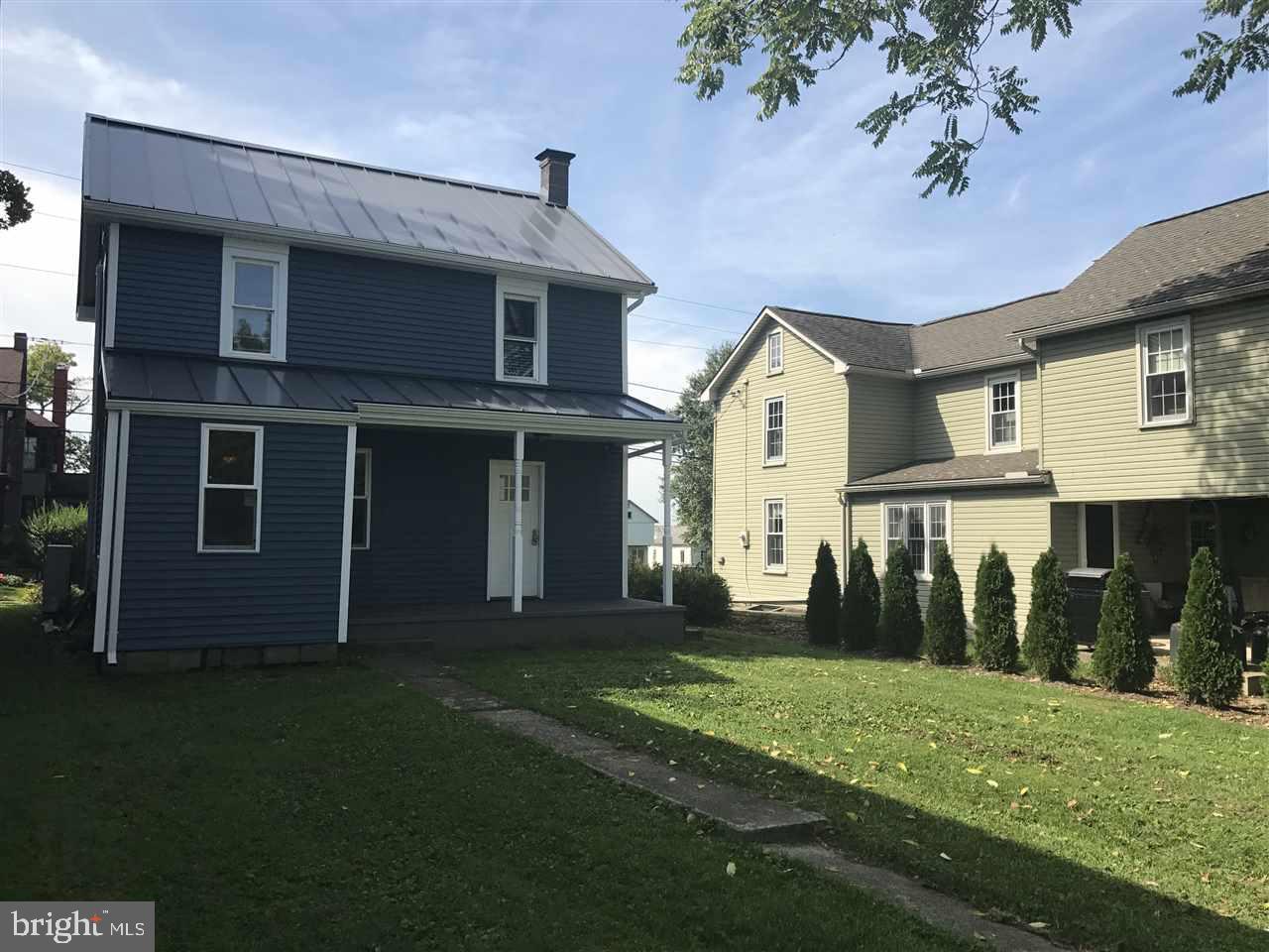 832 Lawn Road Palmyra, PA 17078 - Photo 4 of 20 Gallery Image 4