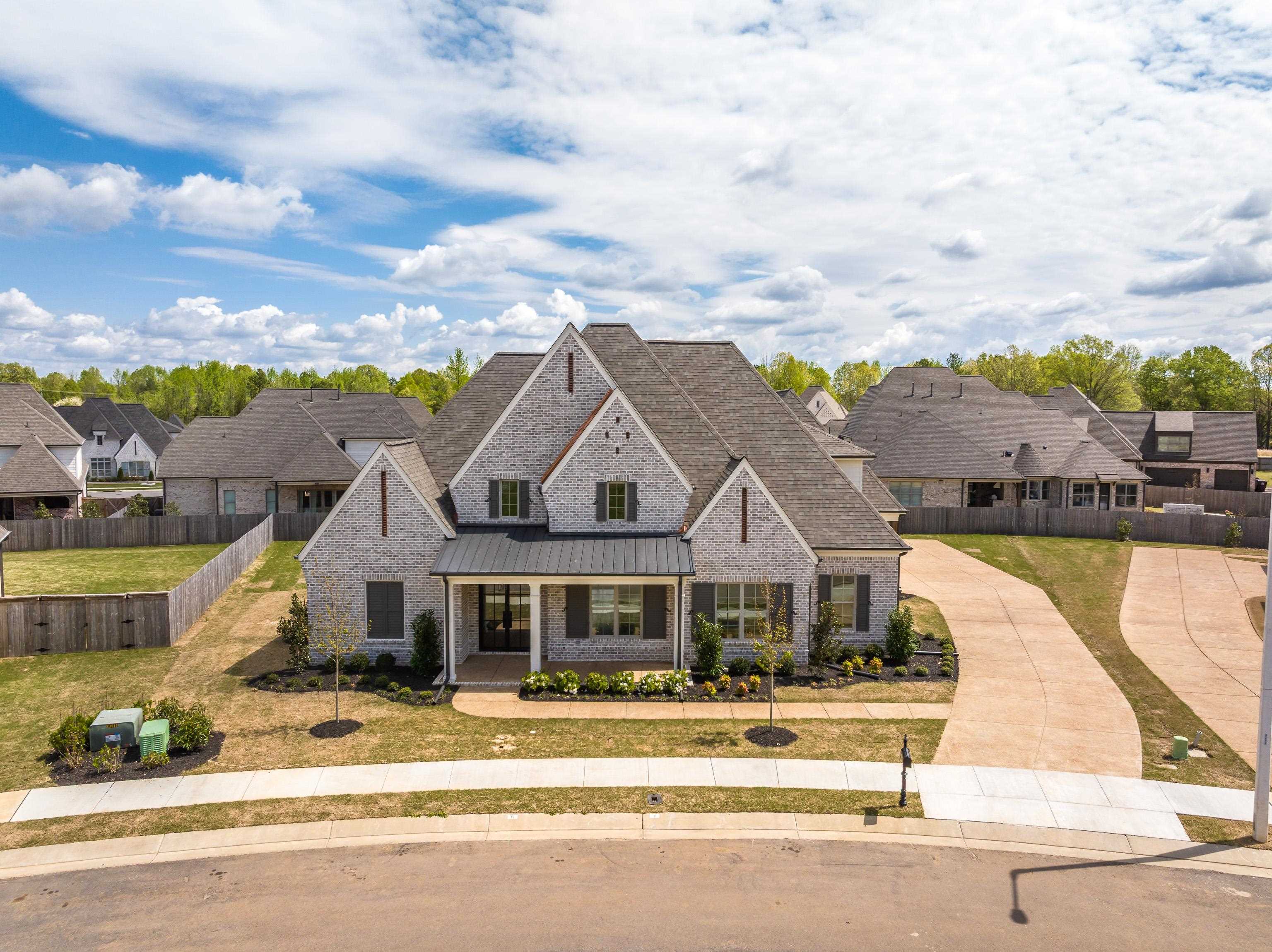 714 Windsor Hill Circle Collierville, TN 38017 - Photo 3 of 40