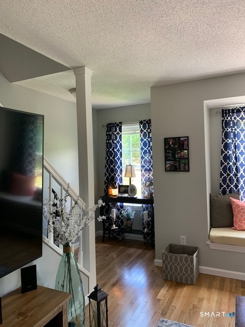 380 Hitchcock Road, Unit 6 Waterbury, CT 06705 - Photo 5 of 32