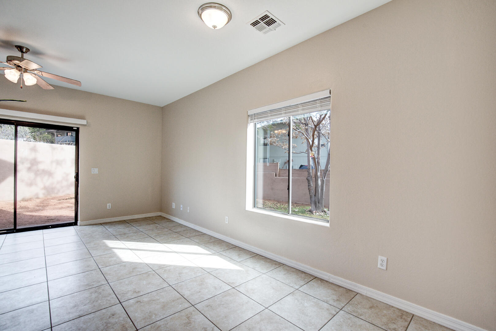 308 West Frontier Street, Unit D Payson, AZ 85541 - Photo 14 of 35 035.jpg