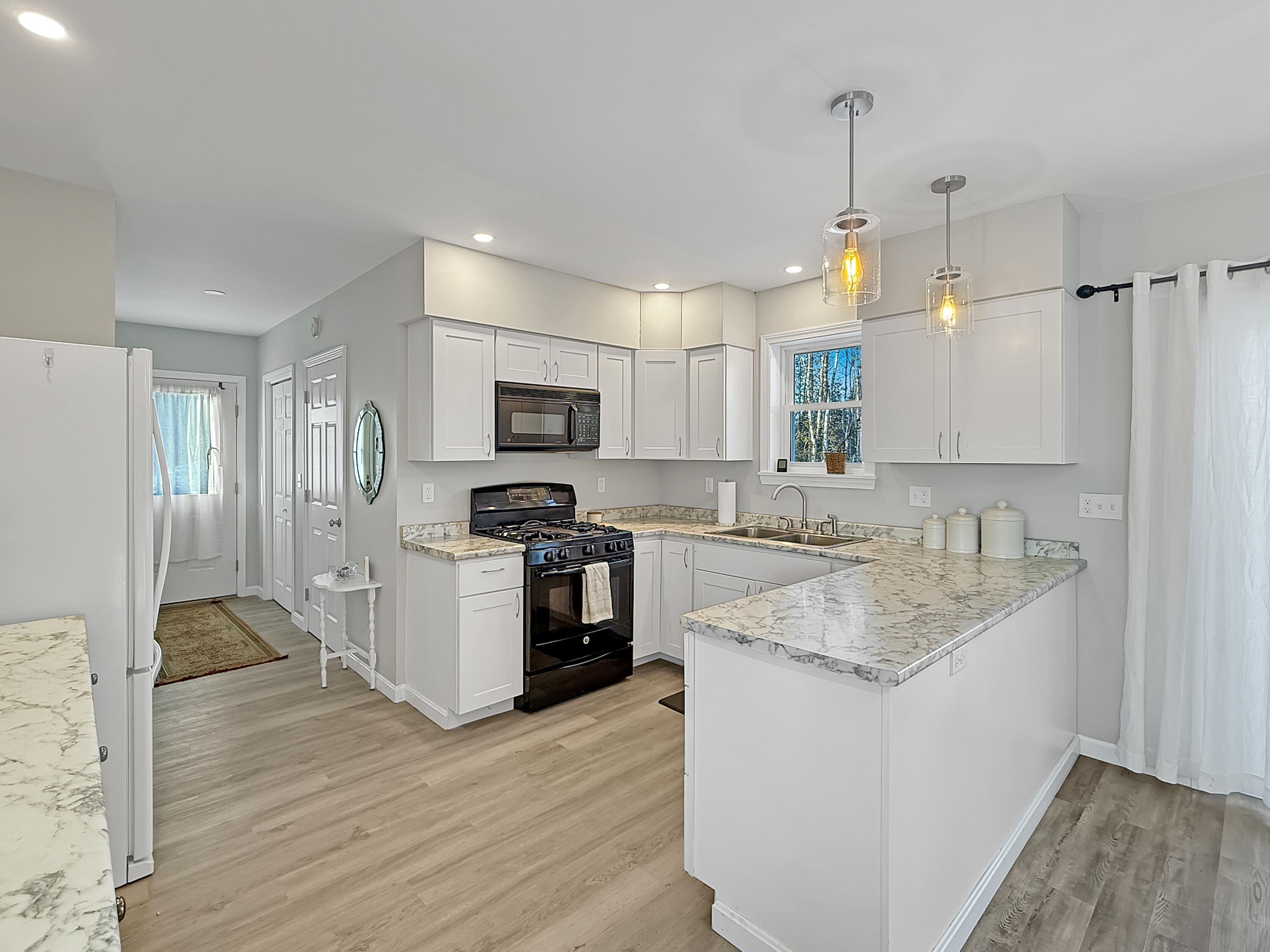 63 Guilford Center Road Guilford, ME 04443 - Photo 3 of 27 eae3a536c6b0c7ee0561139c0914572a6751fbb9