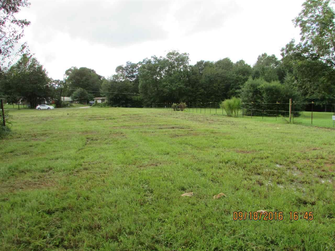 3120 East Chipper Road Cantonment, FL 32533 - Photo 4 of 25 Gallery Image 4