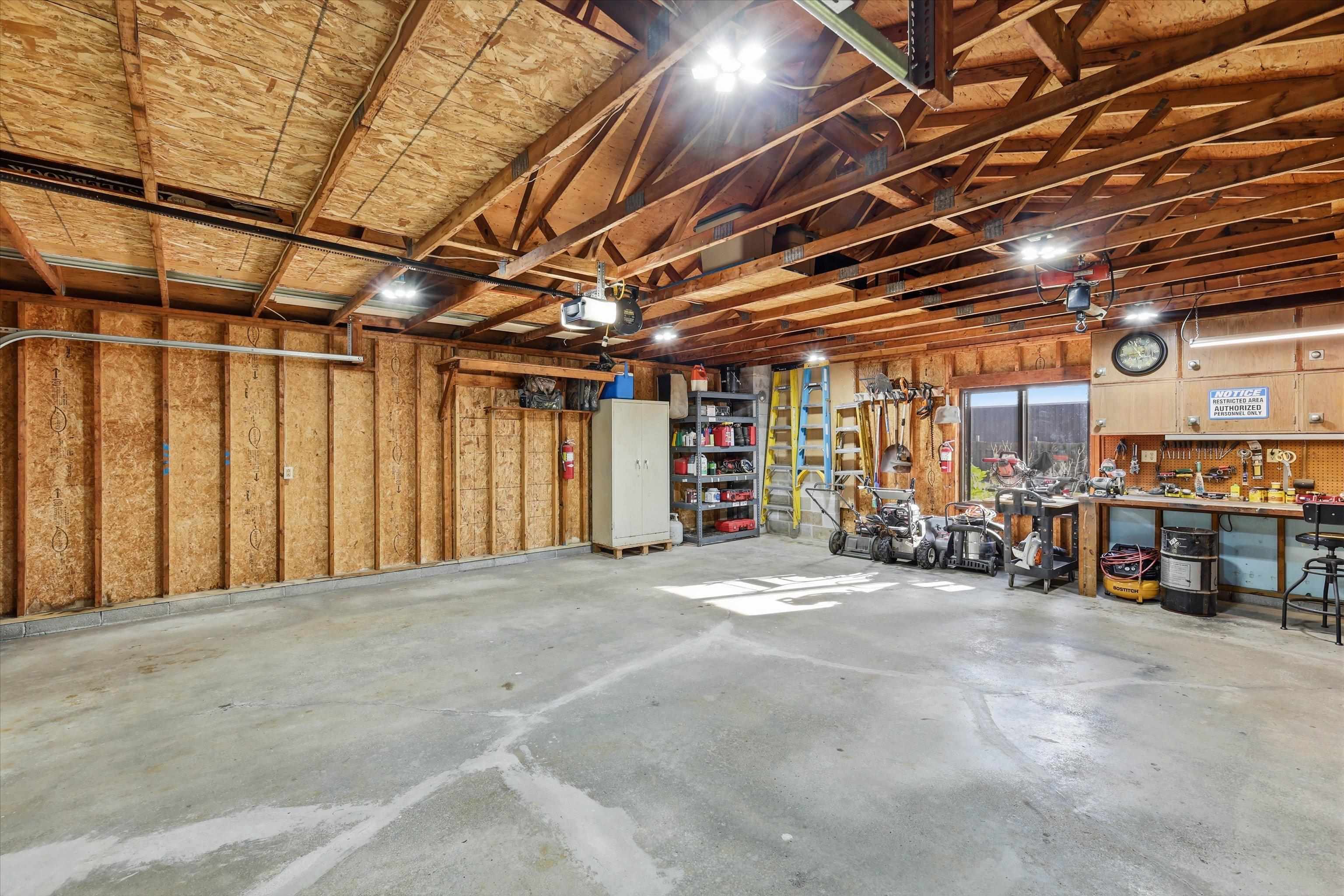 808 Grand Avenue Little Chute, WI 54140 - Photo 20 of 31 Gallery Image 20