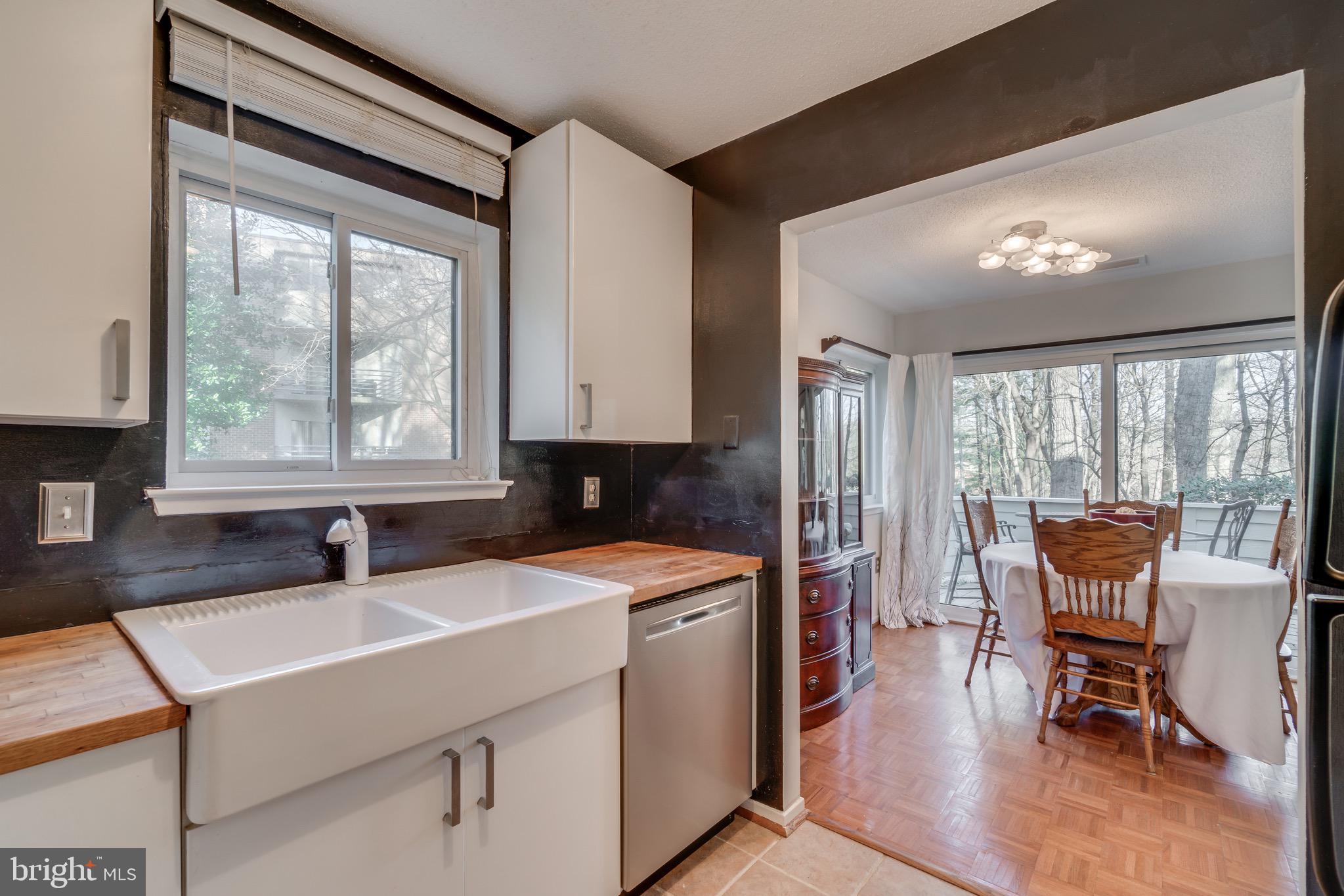 1954 Villaridge Drive Reston, VA 20191 - Photo 9 of 24 Super Sharp Updated Kitchen!
