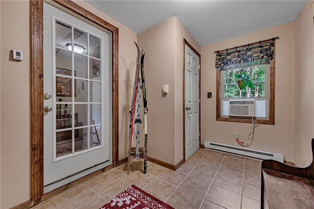 43 Spruce Peak Road Acme, PA 15610 - Photo 4 of 25 Gallery Image 4