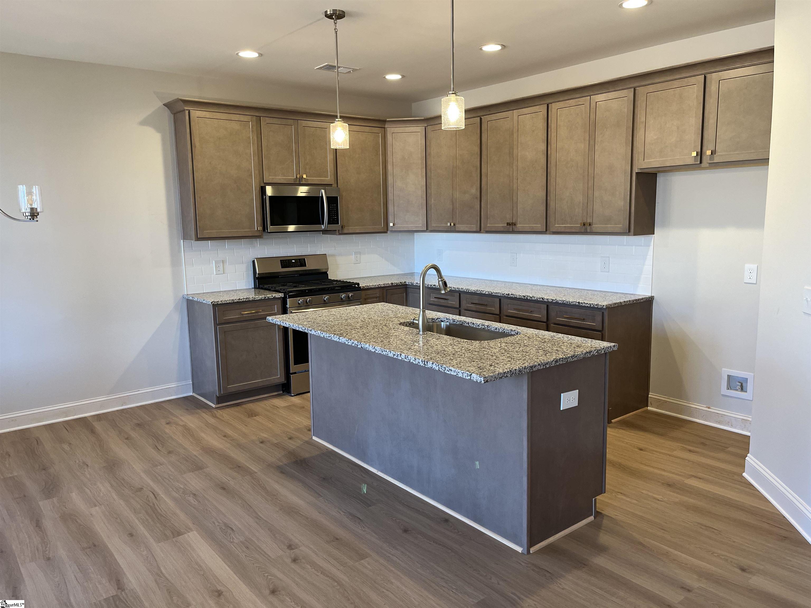 705 Ivey Jane Lane Greer, SC 29651 - Photo 3 of 14