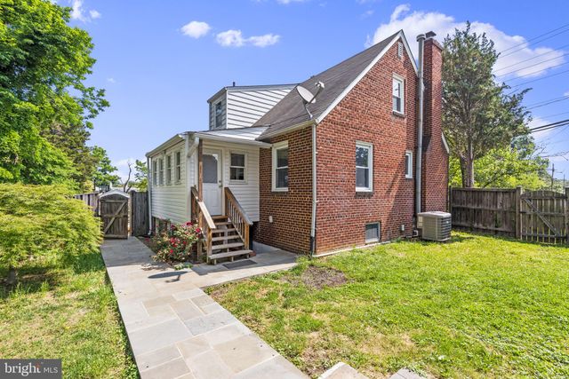 $830,000 | 412 South Carlin Springs Road, Arlington, VA 22204