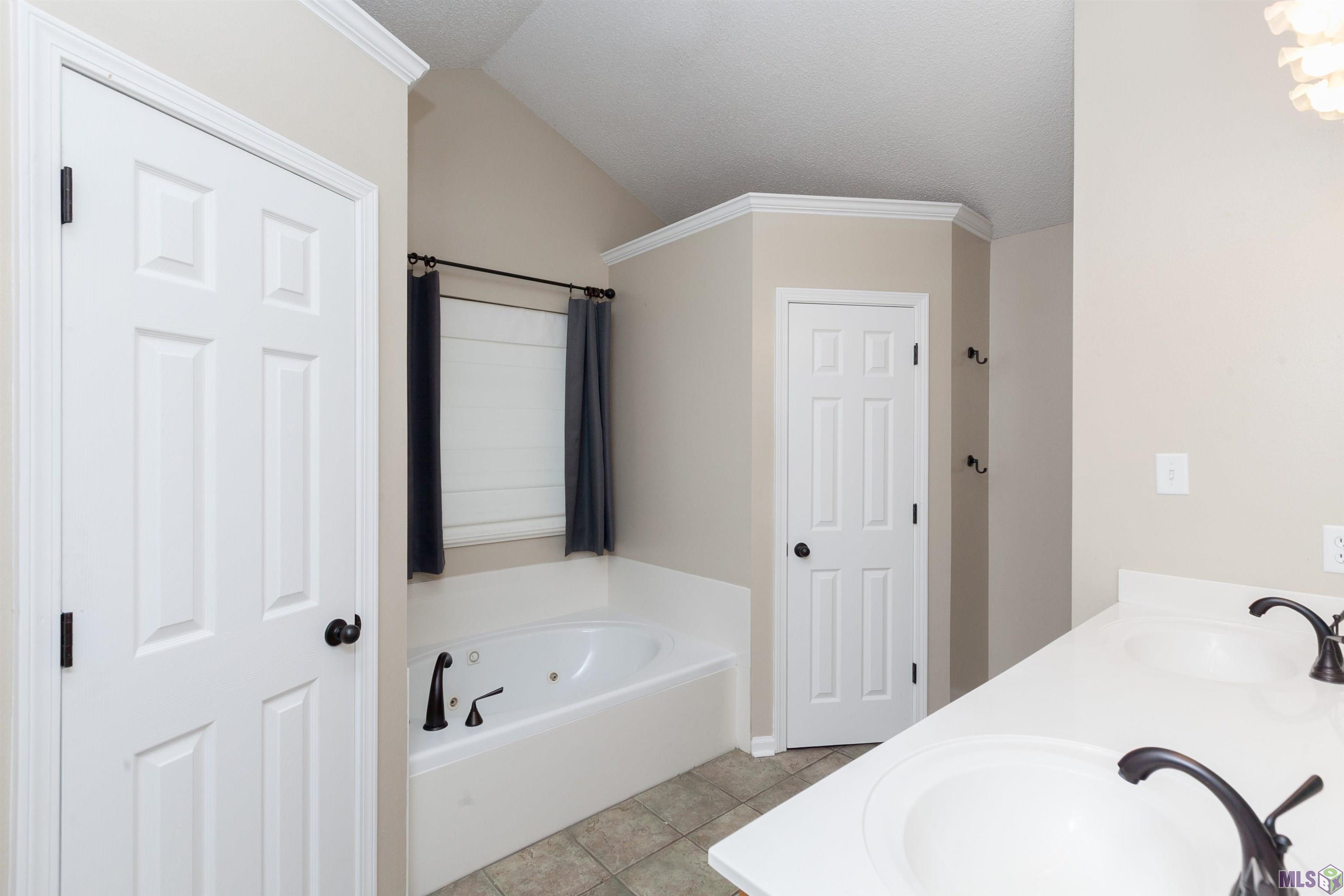 12483 Fairhope Way Baton Rouge, LA 70816 - Photo 10 of 28 Gallery Image 10