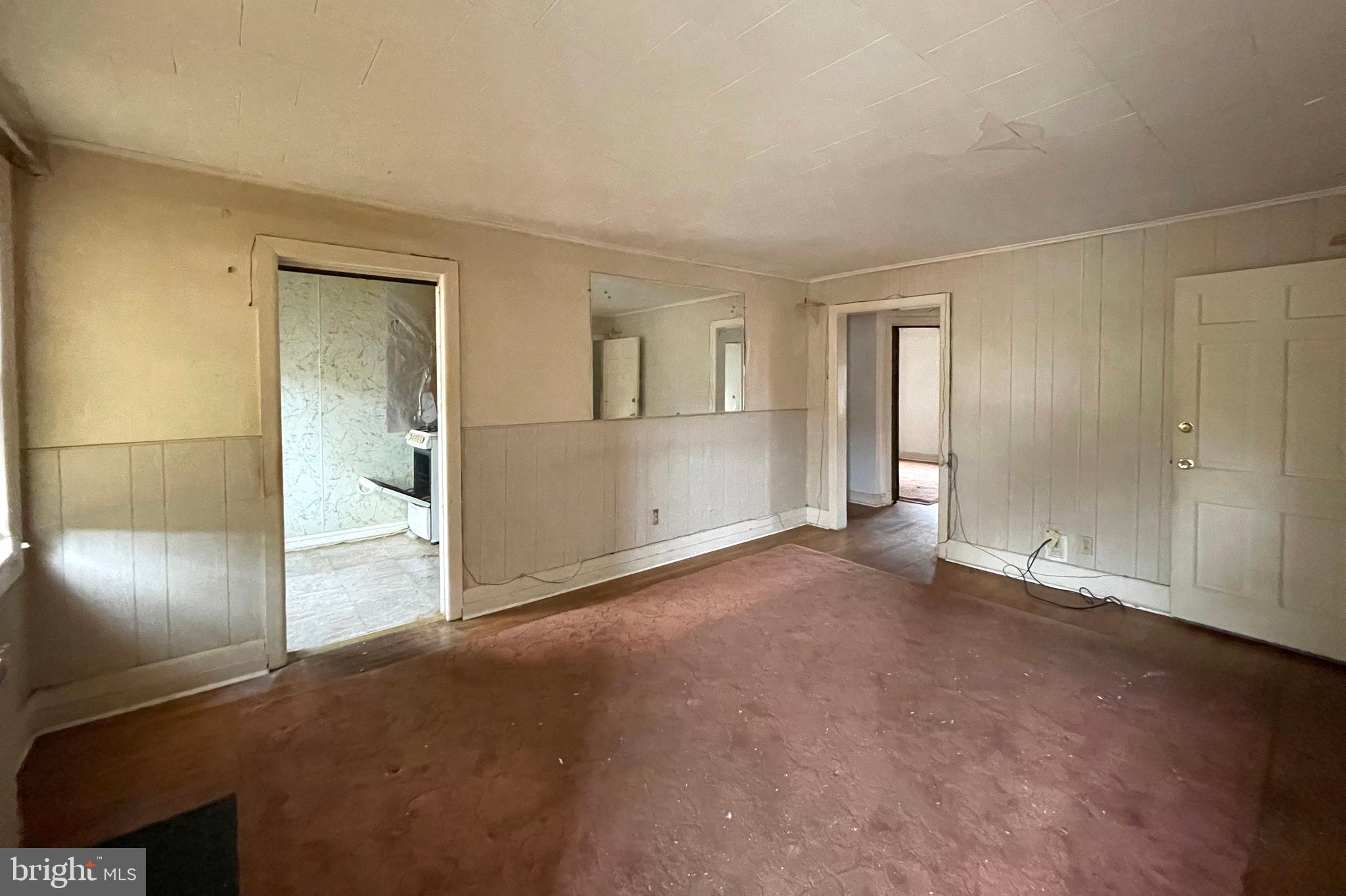 4027 Hilton Road Baltimore, MD 21215 - Photo 2 of 11 Gallery Image 2