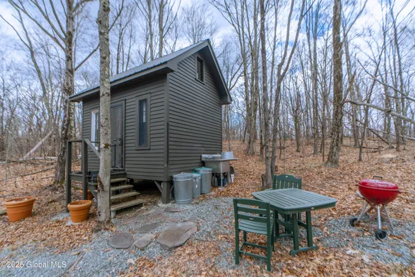 $129,900 | 52 Oakhill Road, Granville, NY 12832