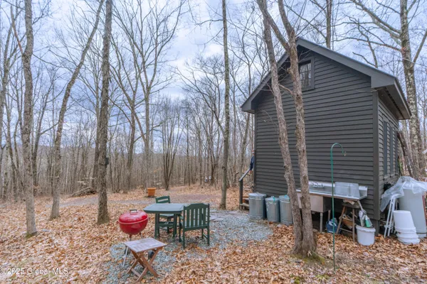 $129,900 | 52 Oakhill Road, Granville, NY 12832