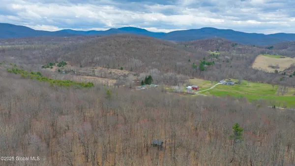 $129,900 | 52 Oakhill Road, Granville, NY 12832