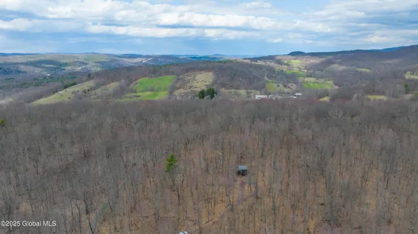 $129,900 | 52 Oakhill Road, Granville, NY 12832