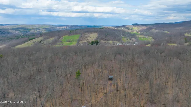 $129,900 | 52 Oakhill Road, Granville, NY 12832