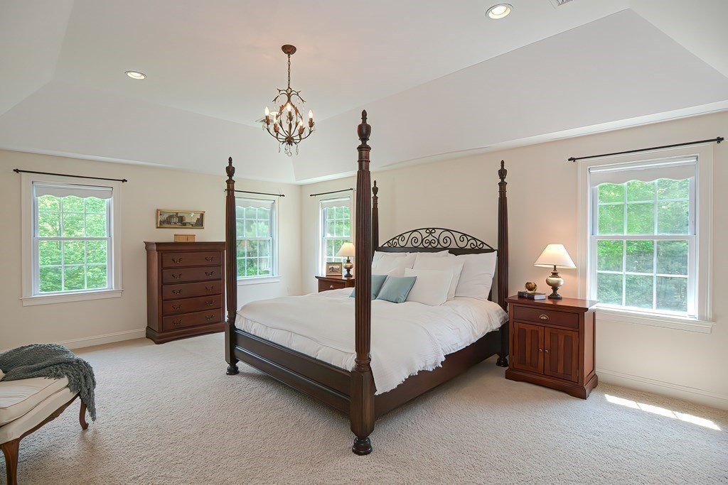 39 Oriole Road Medfield, MA 02052 - Photo 22 of 42 Gallery Image 22