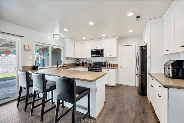 $599,999 | 10022 Chula Vista Way, Riverside, CA 92503