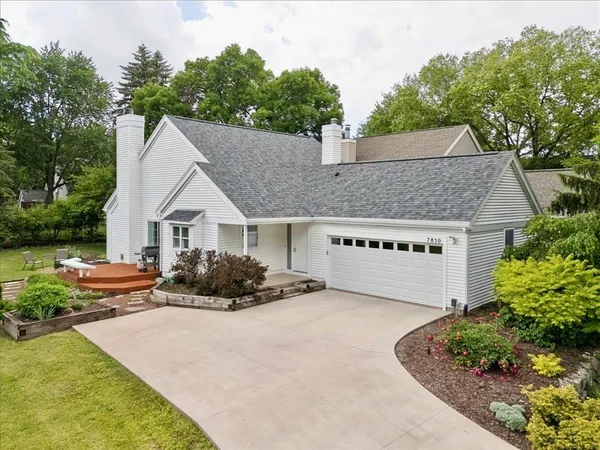 $485,000 | 7850 East Oakbrook Circle, Madison, WI 53717